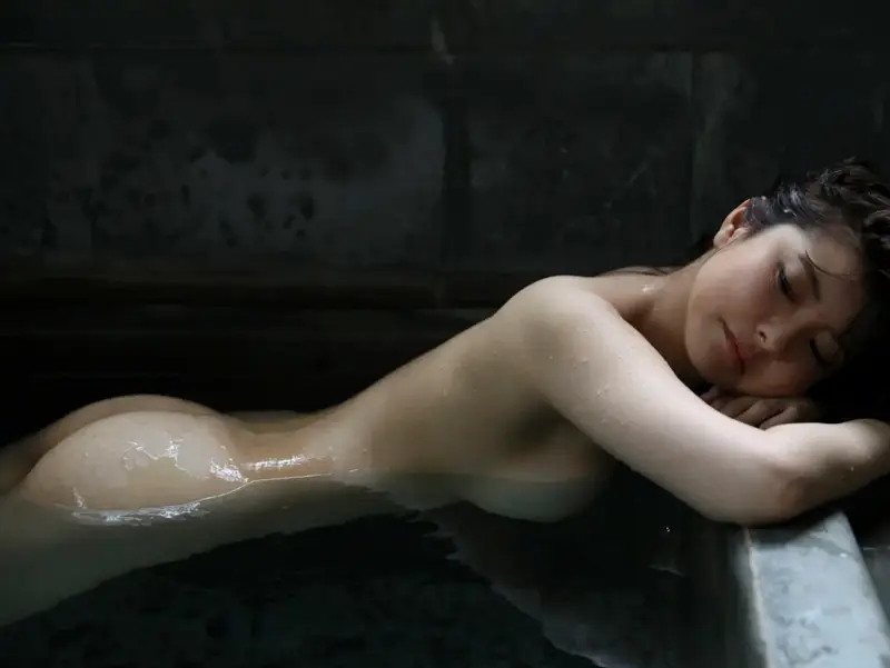 FRIDAYデジタル写真集 花井美理「解禁！Ｈカップ裸身 vol.3」完全版 画像13