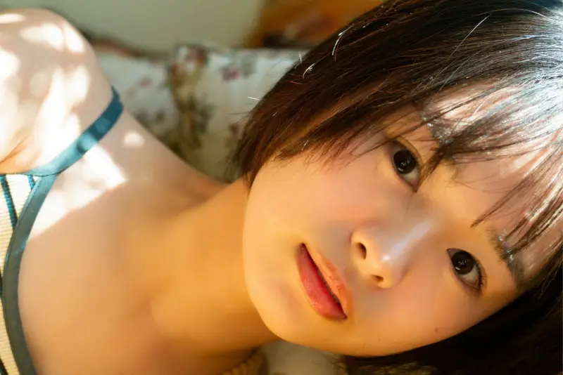 高倉萌香 写真集「昨日、今日、そして明日」