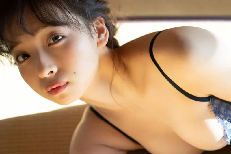 週刊ポストデジタル写真集 華村あすか 赤い花、咲いた