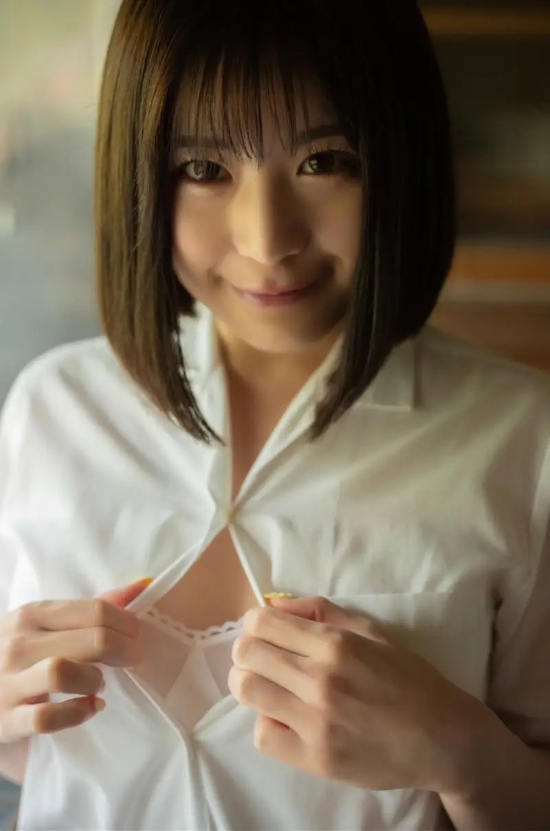 目黒ひな実 ヌード写真集 イノセント サンプル画像03