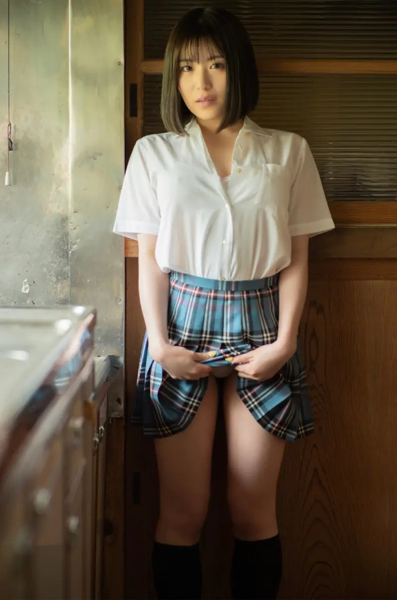 目黒ひな実 ヌード写真集 イノセント サンプル画像04
