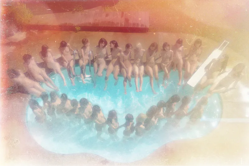 週刊ポストデジタル写真集 写真家・七菜乃 女体15人プールでヌード撮影会 サンプル画像033