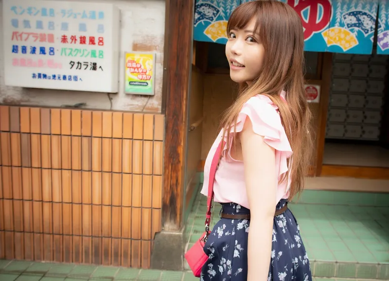 週刊現代デジタル写真集 冨安れおな 隣のお姉さん 覗き見 銭湯 画像002