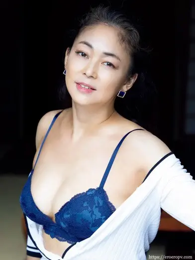 FRIDAY GOLD 中島知子 官能スクープ撮り下ろし 画像004