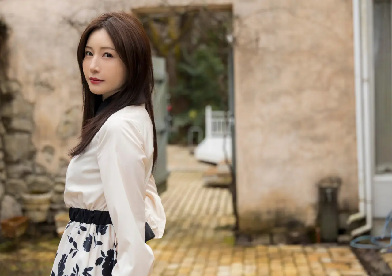 佐々木あき写真集『ひみつきち』画像2