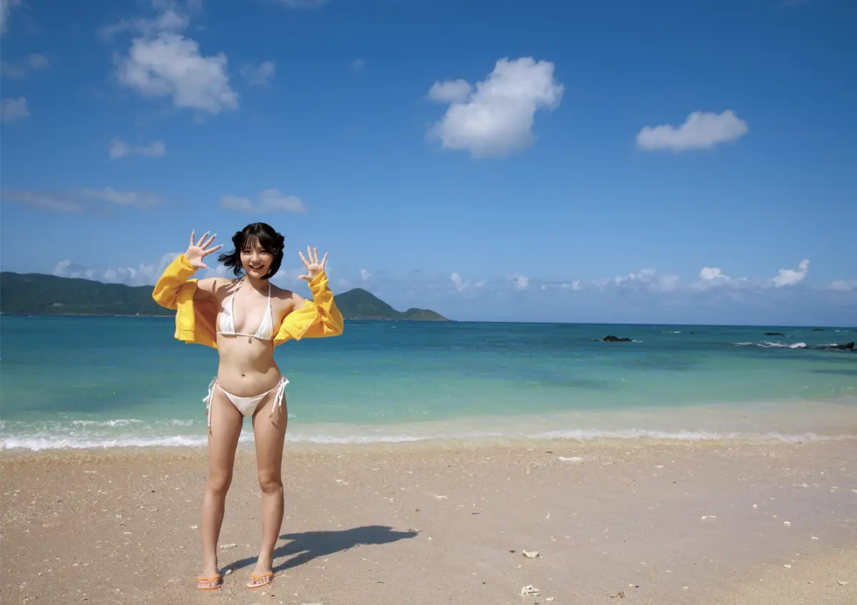 佐藤愛瑠写真集『める、はじめる？』画像2